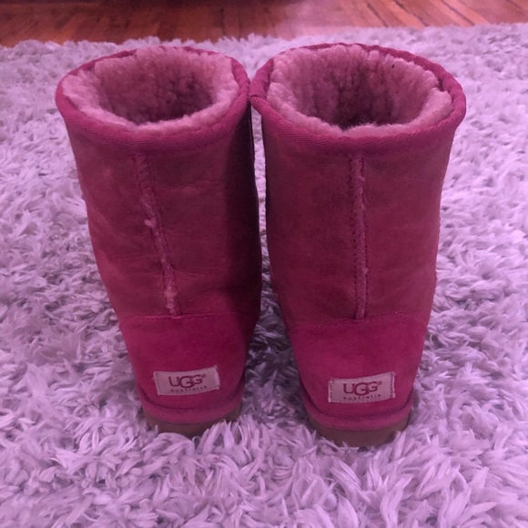 UGG Boots - Picture 6 of 7